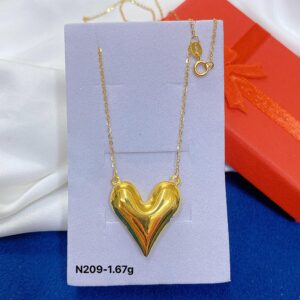N209 Chunky Heart Necklace 18K Gold