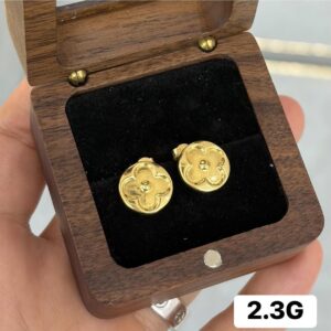 K Fleur-De-Lis Earrings